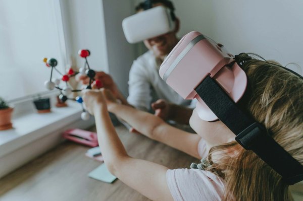 How to configure a Lenovo ThinkPad X1 Extreme for running virtual machines using VMware Workstation?